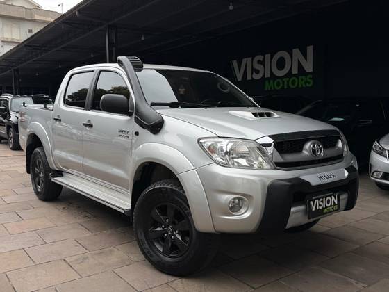 TOYOTA HILUX 3.0 SRV 4X4 CD 16V TURBO INTERCOOLER DIESEL 4P AUTOMÁTICO TOYOTA HILUX 3.0 SRV 4X4 CD 16V TURBO INTERCOOLER DIESEL 4P AUTOMÁTICO